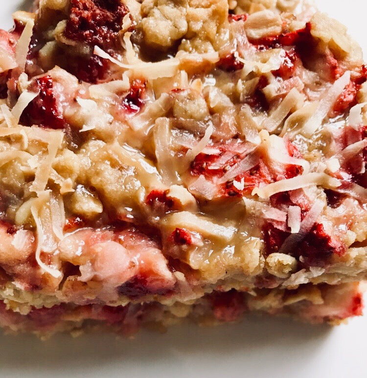 Strawberry Cream Crumble Oat Bars Vegan